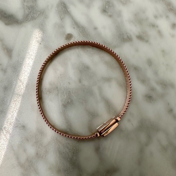 NWOT Pandora Reflexions rose gold bracelet. Size 7.1”. - Picture 6 of 9